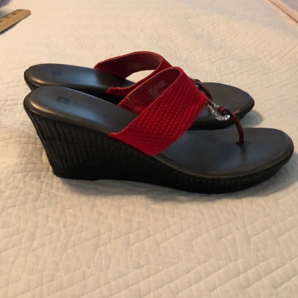 Red wedge sandals - Picture 2 of 4